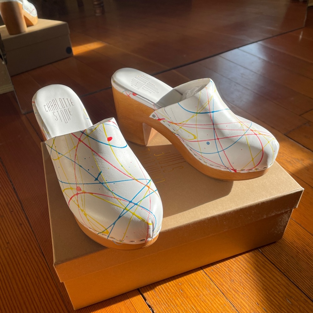 Charlotte Stone Marlo clogs